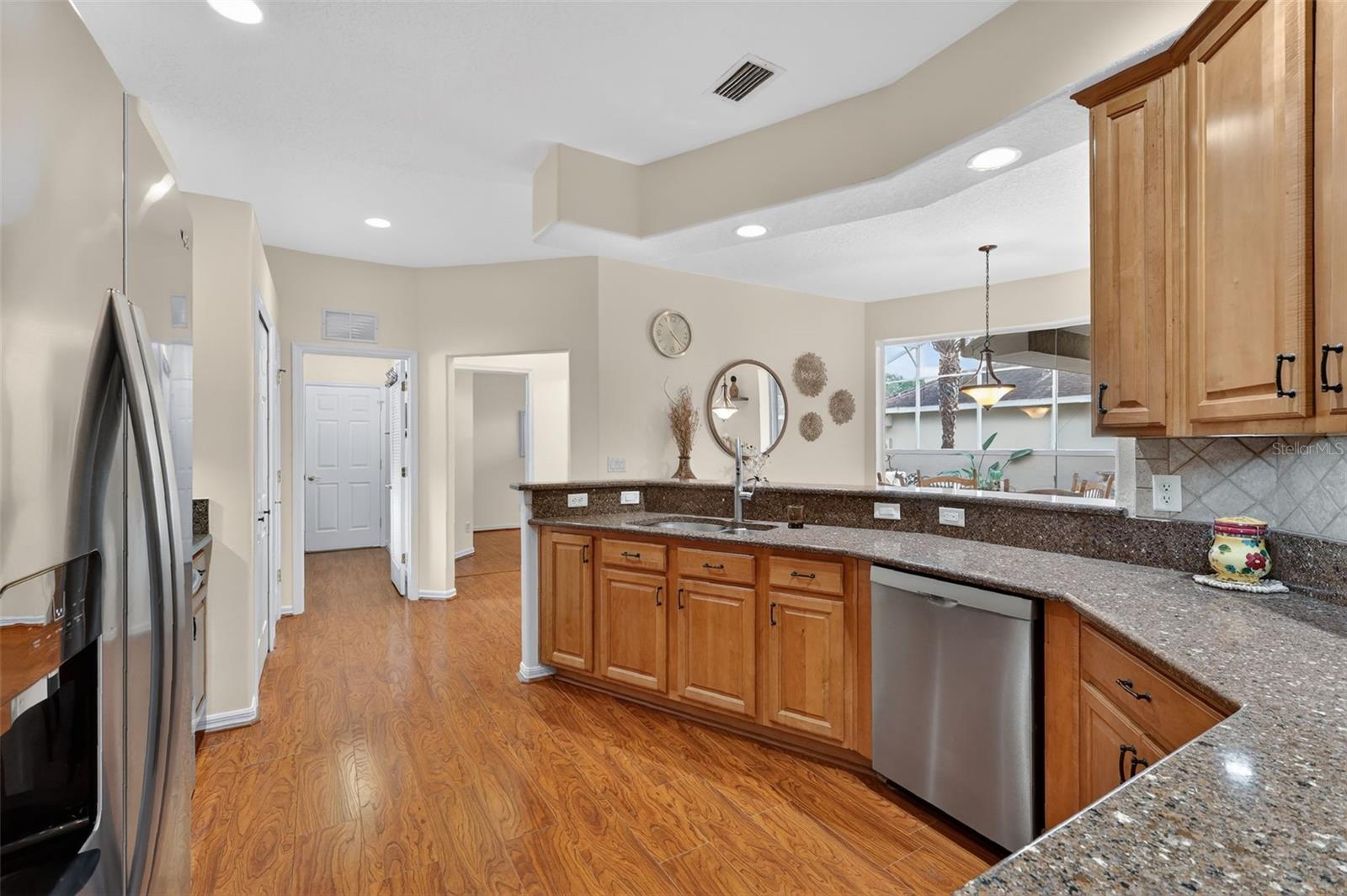 Image 23 of 68 For 21635 Stirling Pass