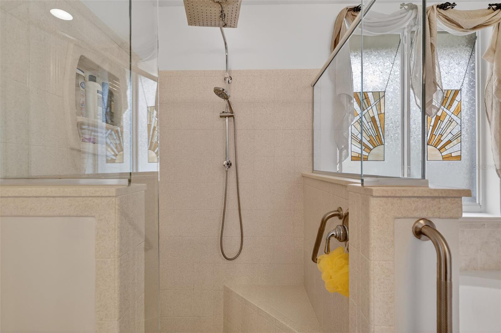 Image 32 of 68 For 21635 Stirling Pass