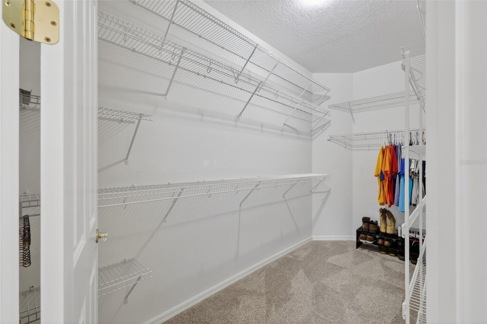 Image 33 of 68 For 21635 Stirling Pass