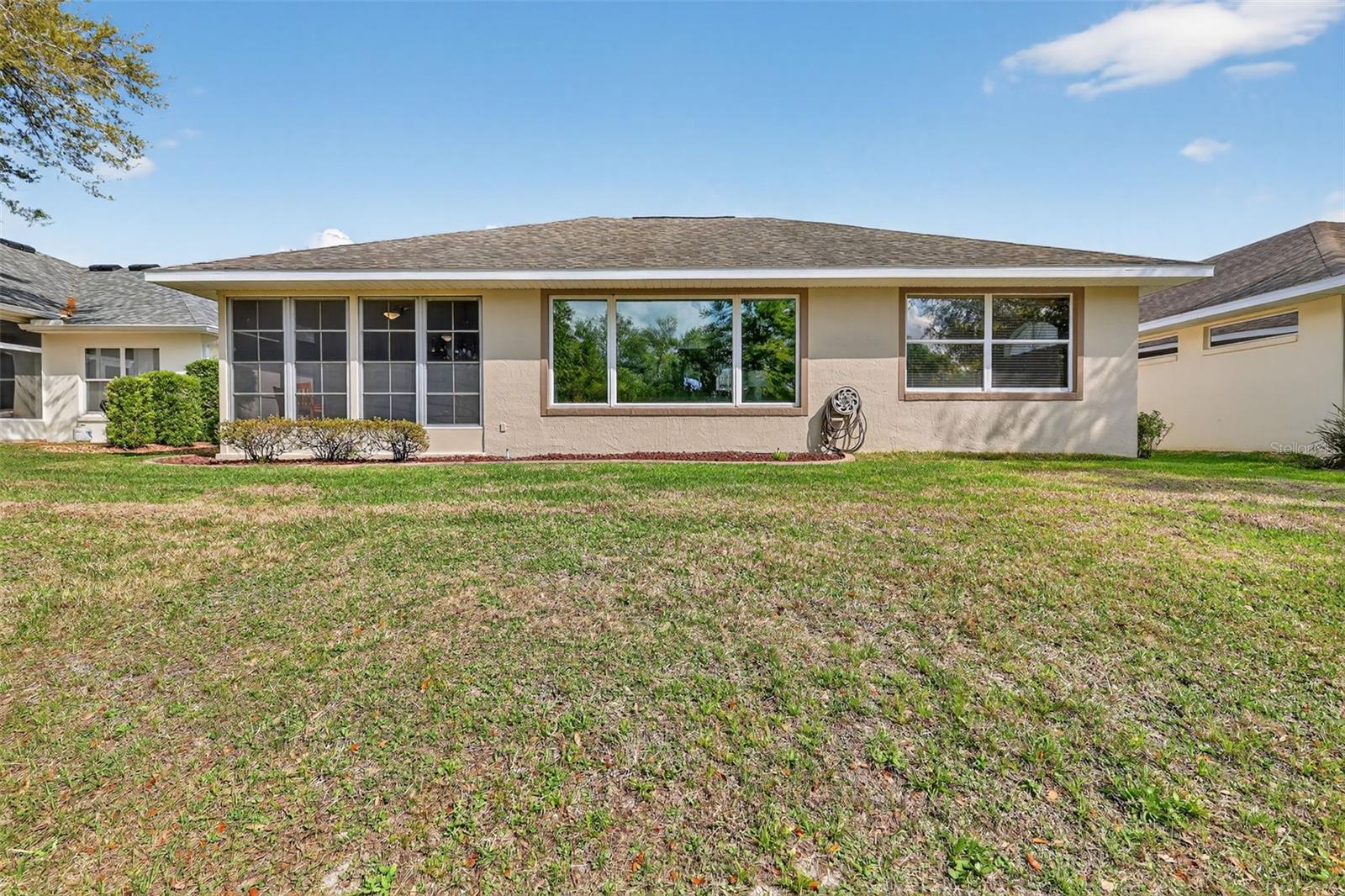 Image 42 of 68 For 21635 Stirling Pass