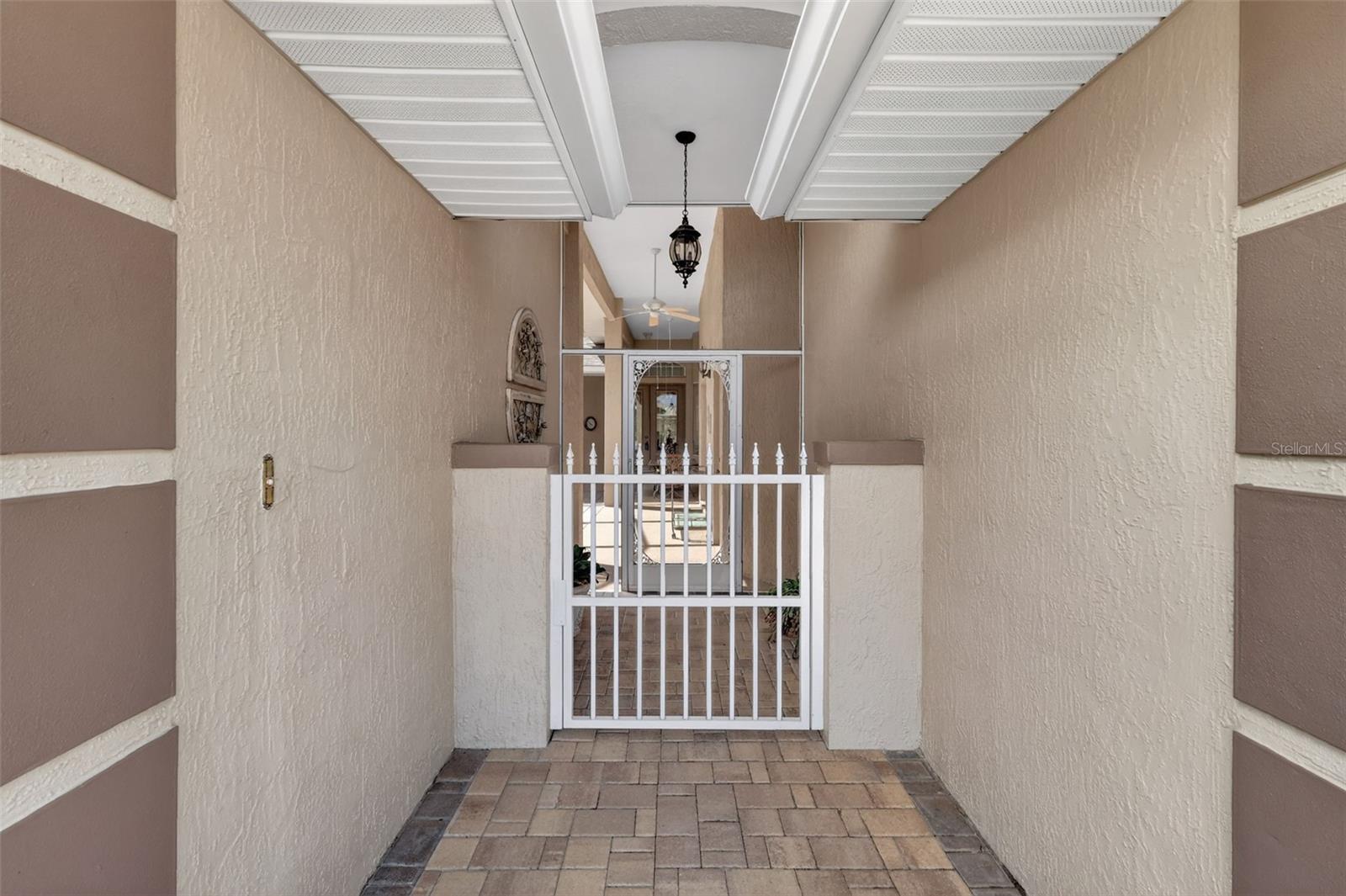 Image 7 of 68 For 21635 Stirling Pass