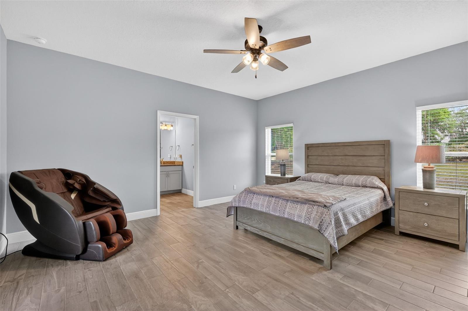 Image 13 of 32 For 22431 Loop Road