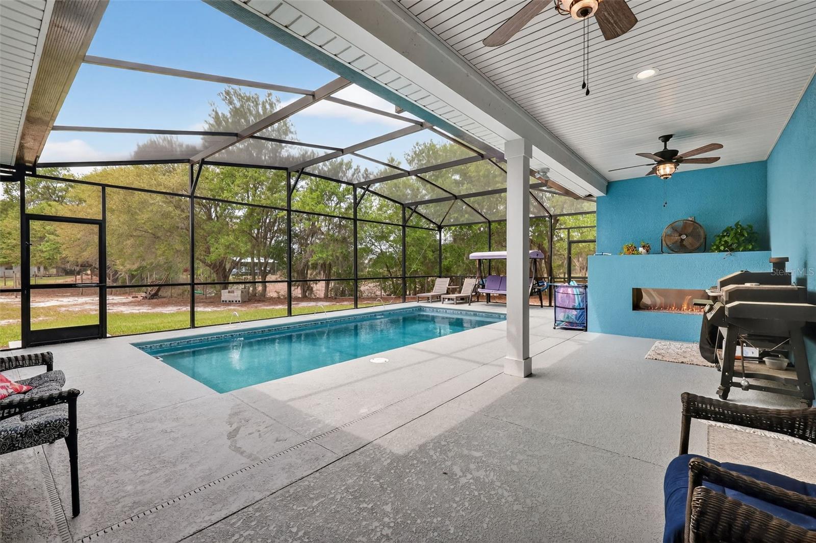 Image 22 of 32 For 22431 Loop Road