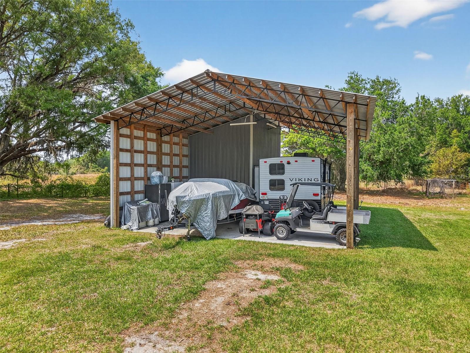 Image 23 of 32 For 22431 Loop Road