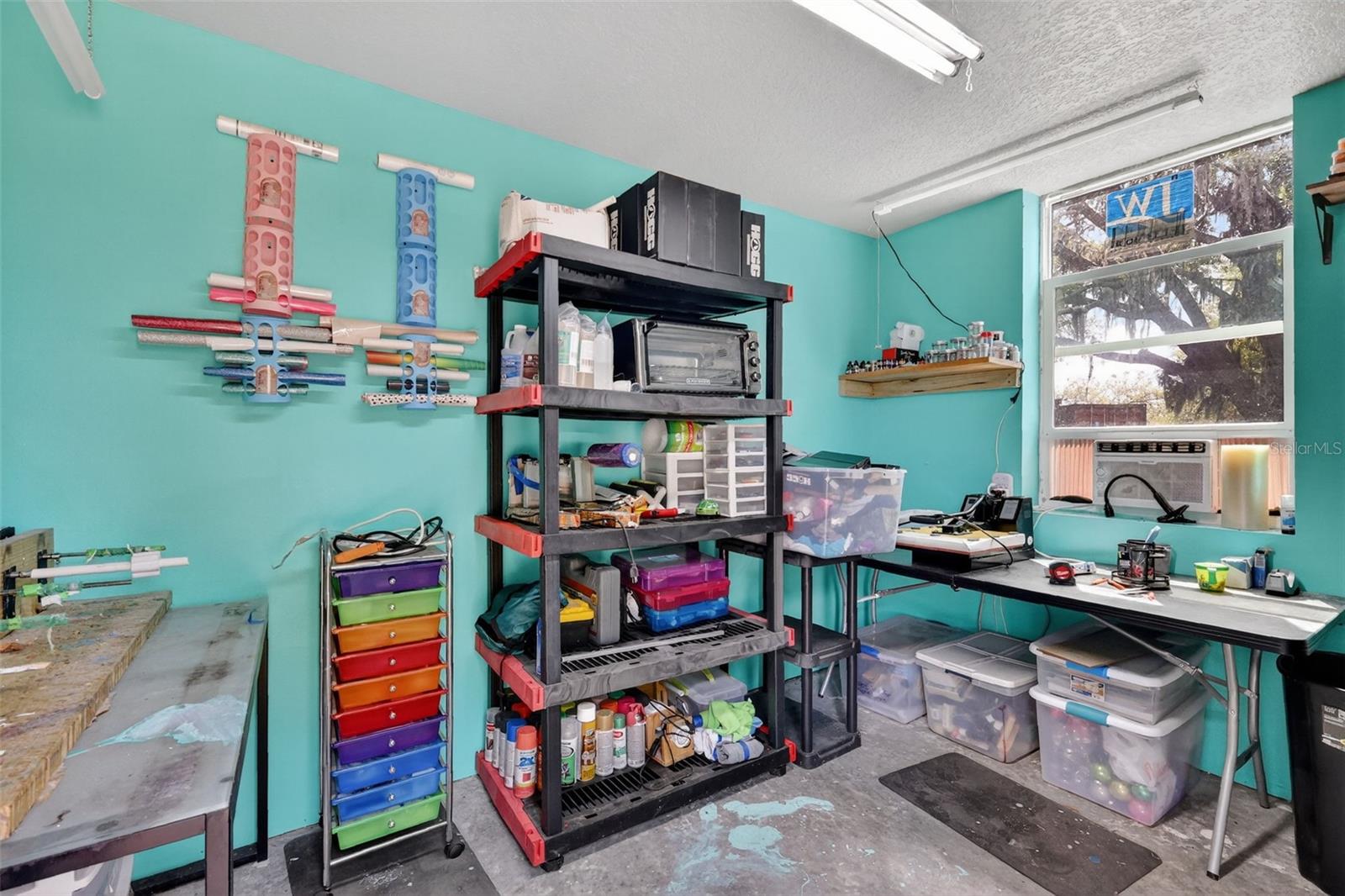 Image 26 of 32 For 22431 Loop Road