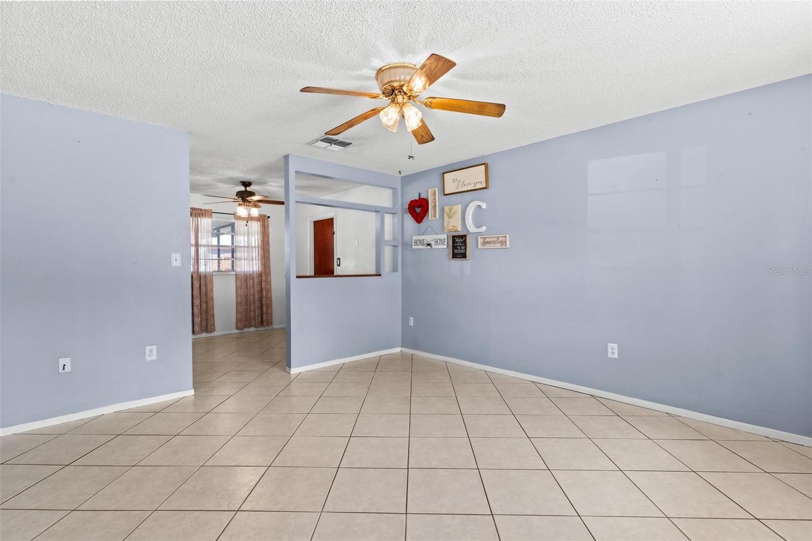 Image 10 of 36 For 1101 Spruce Court