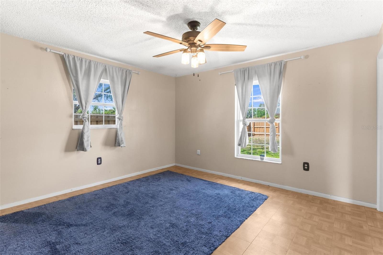 Image 22 of 36 For 1101 Spruce Court