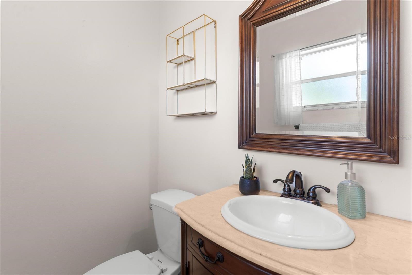 Image 24 of 36 For 1101 Spruce Court