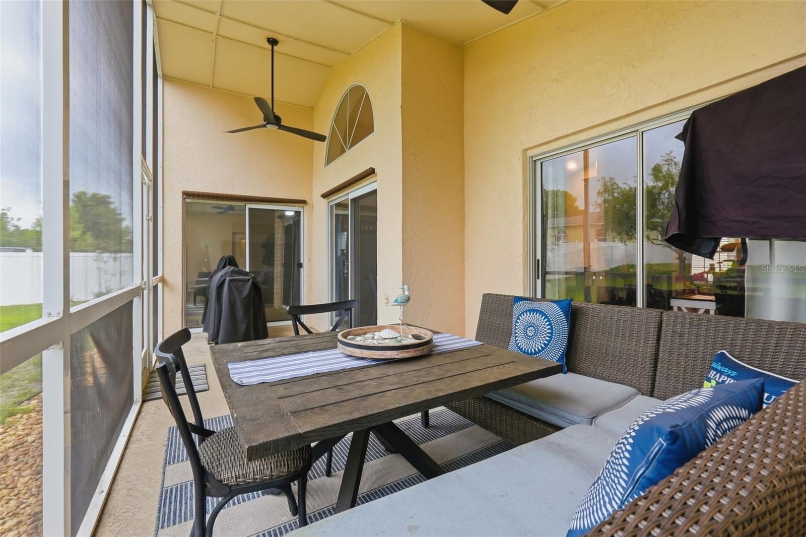 Image 22 of 41 For 14715 Greater Pines Boulevard