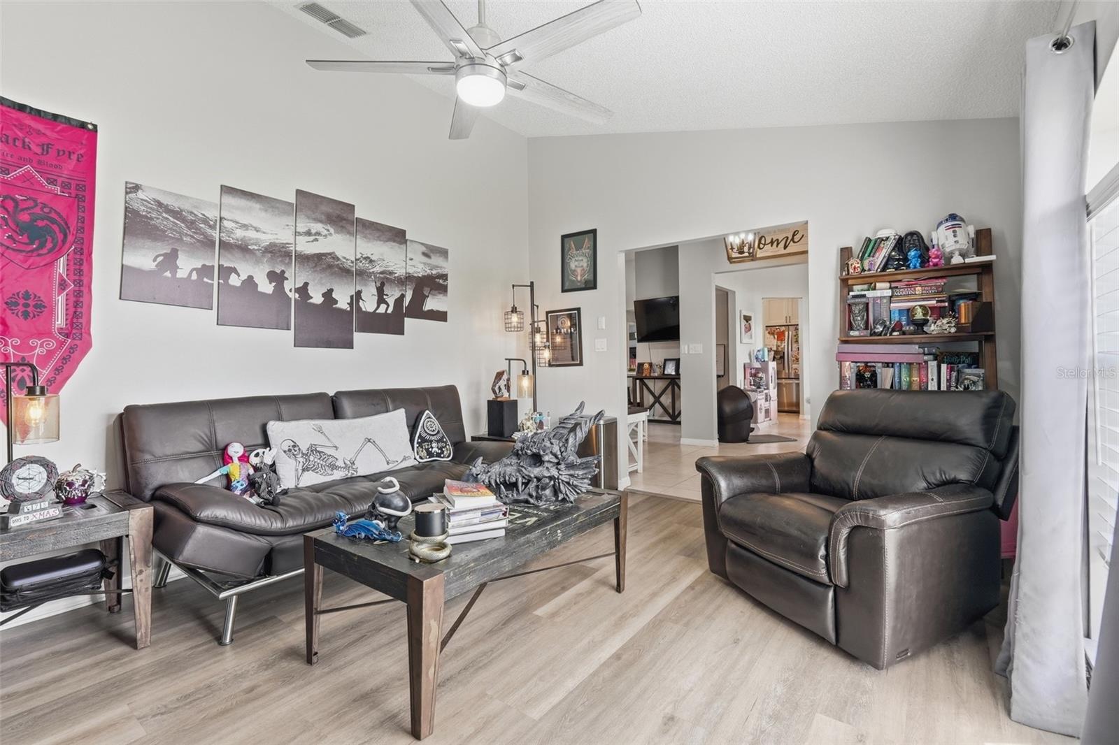 Image 6 of 41 For 14715 Greater Pines Boulevard