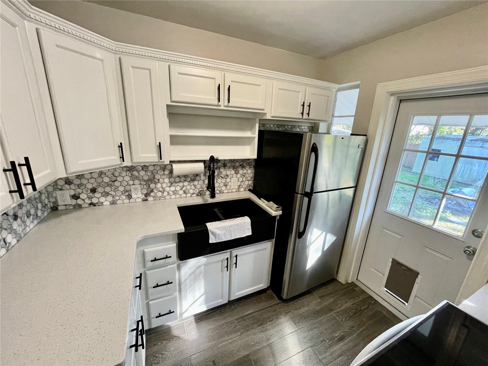 Image 12 of 30 For 706 Mission Drive