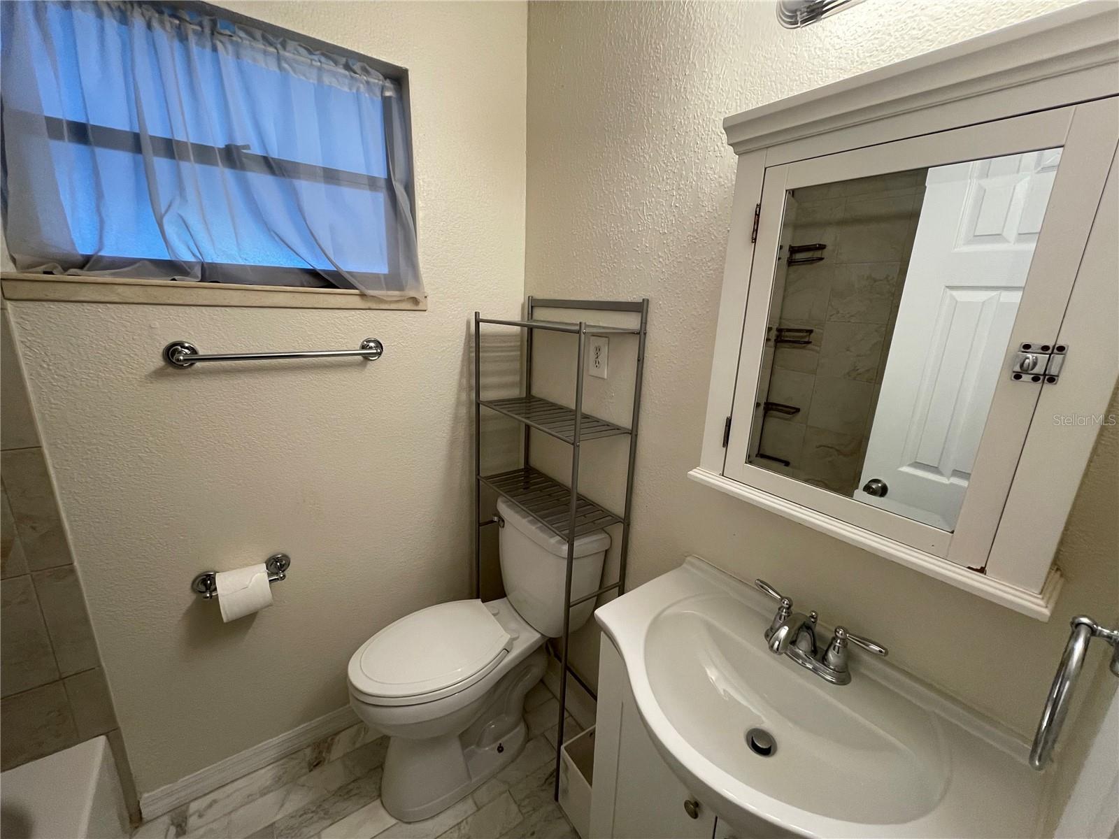 Image 15 of 30 For 706 Mission Drive