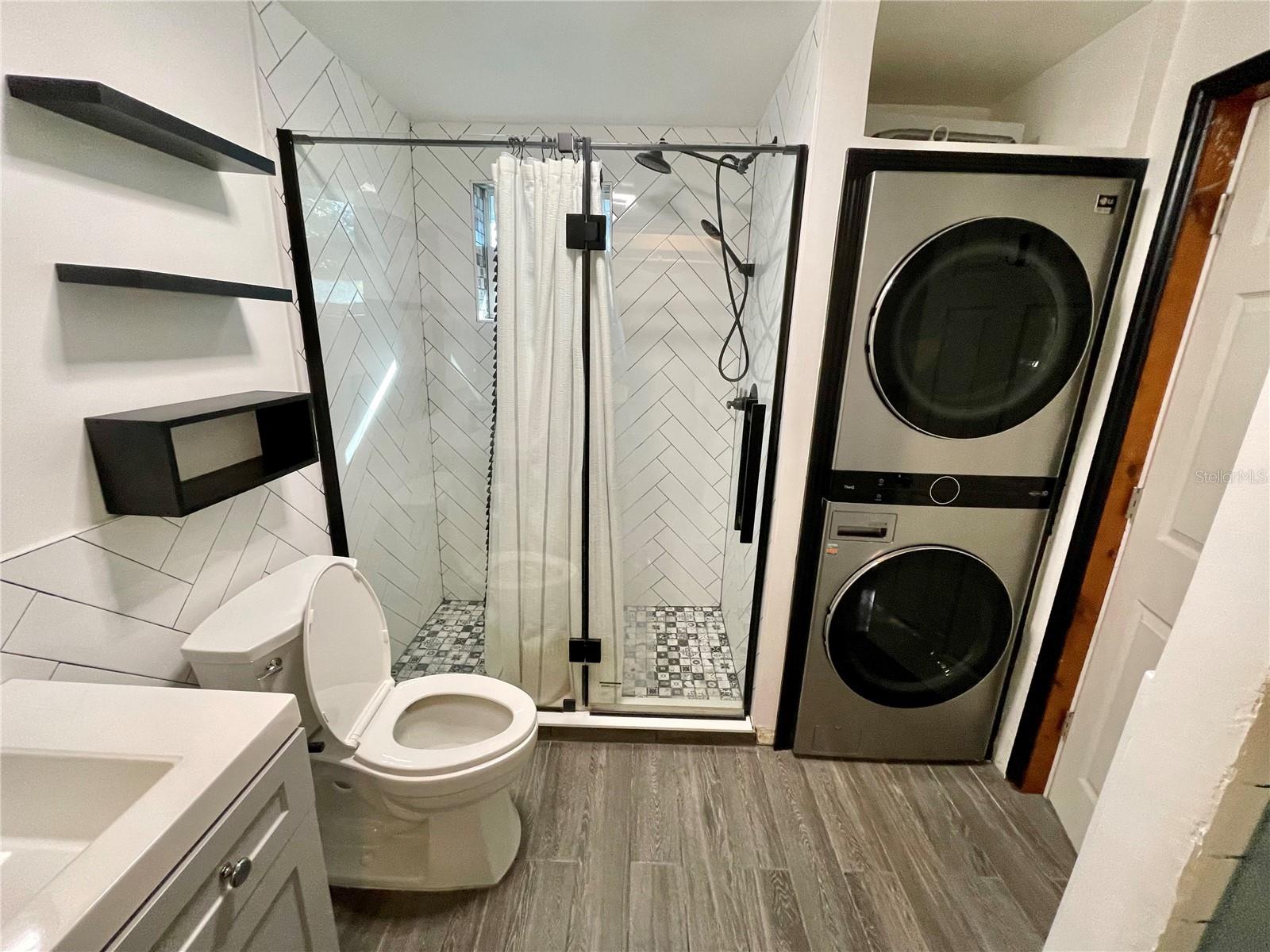 Image 25 of 30 For 706 Mission Drive