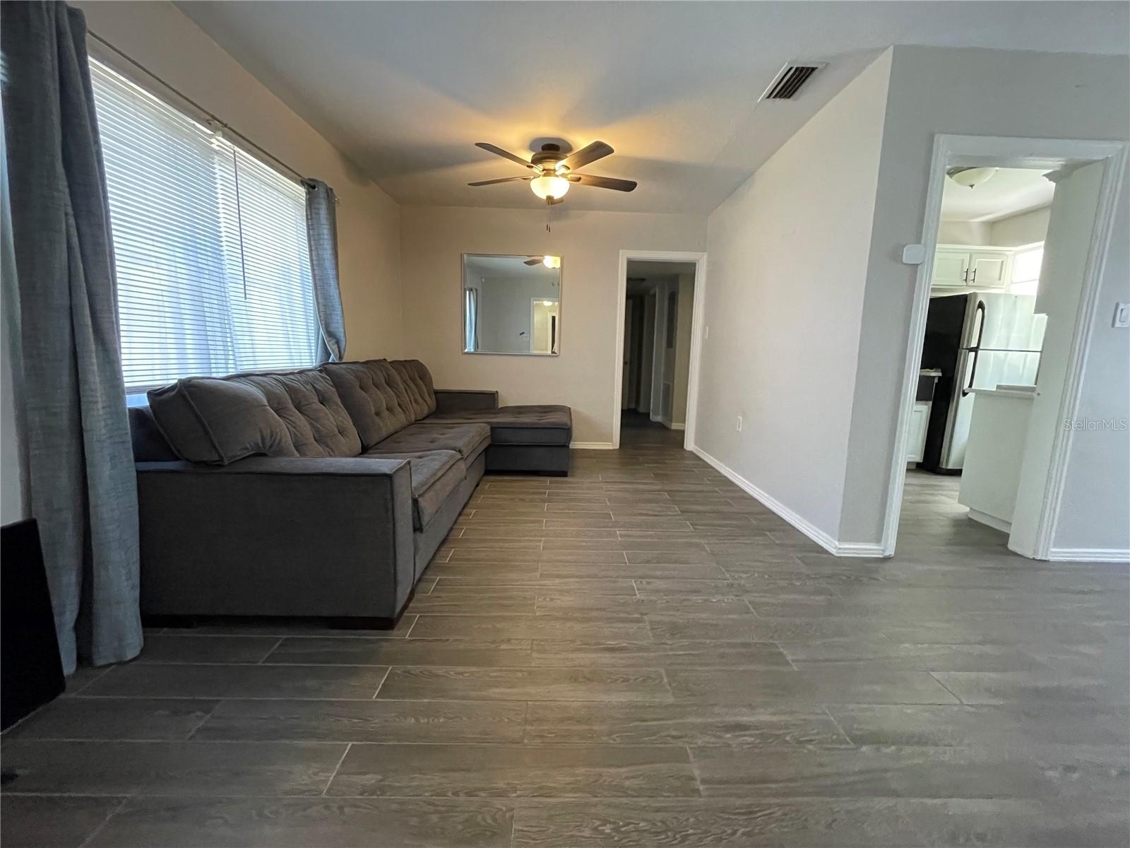 Image 5 of 30 For 706 Mission Drive