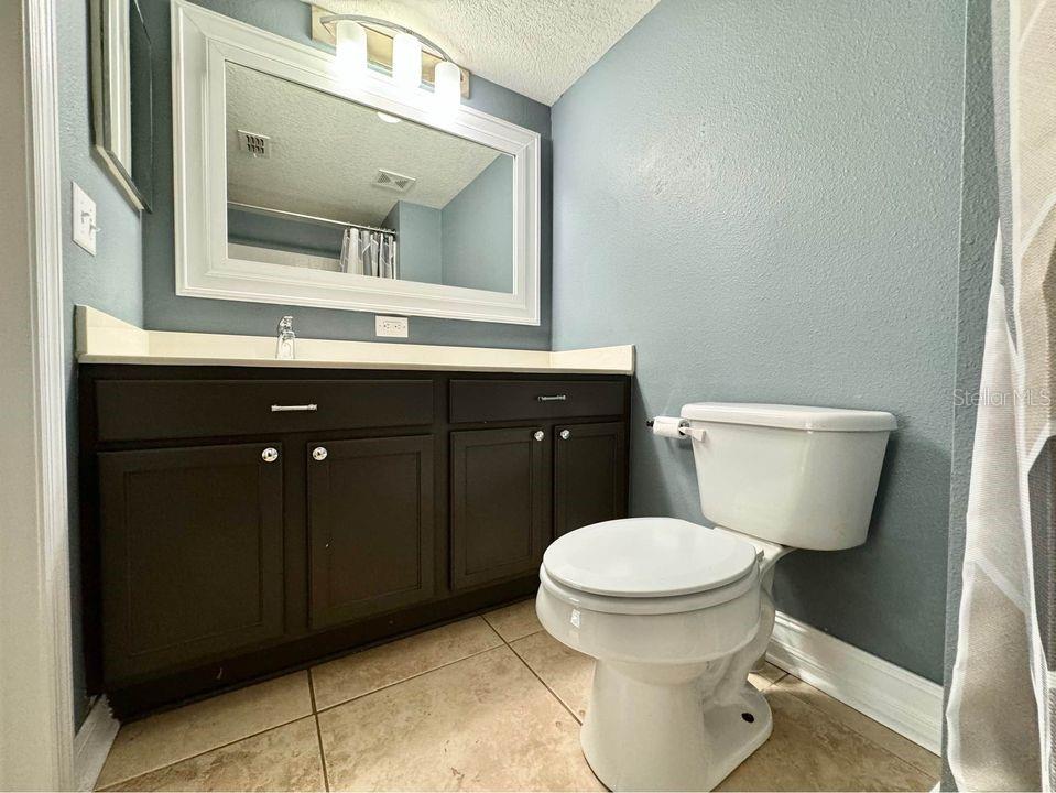 Image 12 of 39 For 800 Clear Brook Court