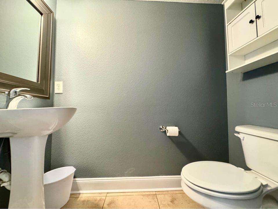 Image 15 of 39 For 800 Clear Brook Court