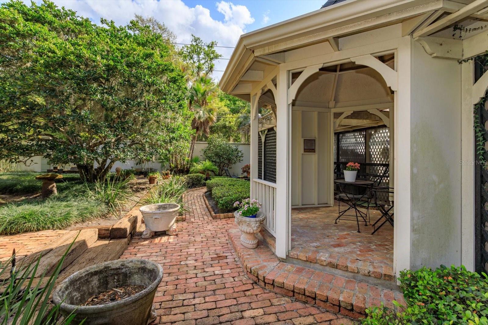 Image 35 of 43 For 3620 Shamrock Court