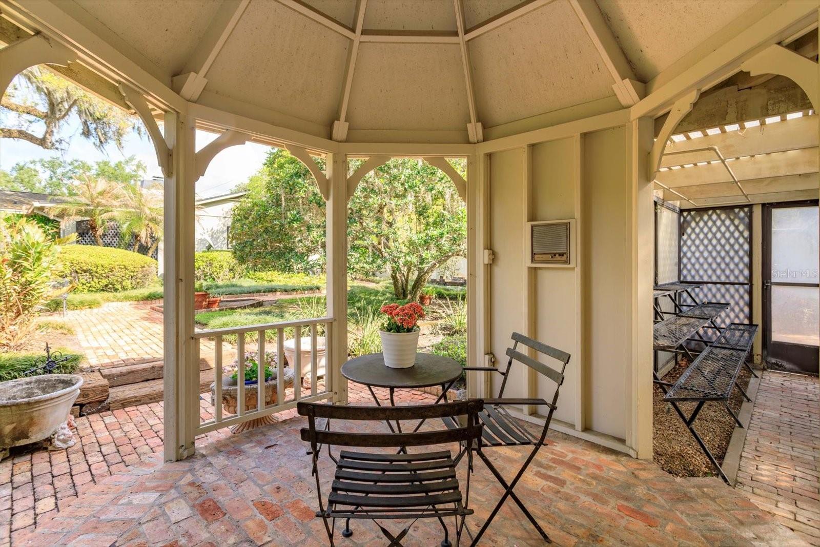 Image 36 of 43 For 3620 Shamrock Court