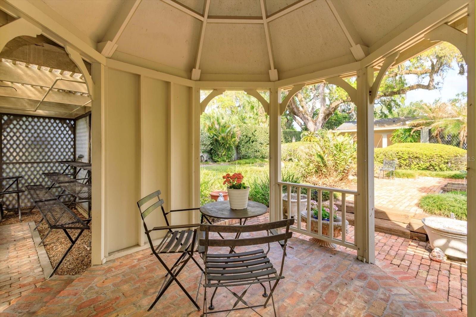 Image 37 of 43 For 3620 Shamrock Court