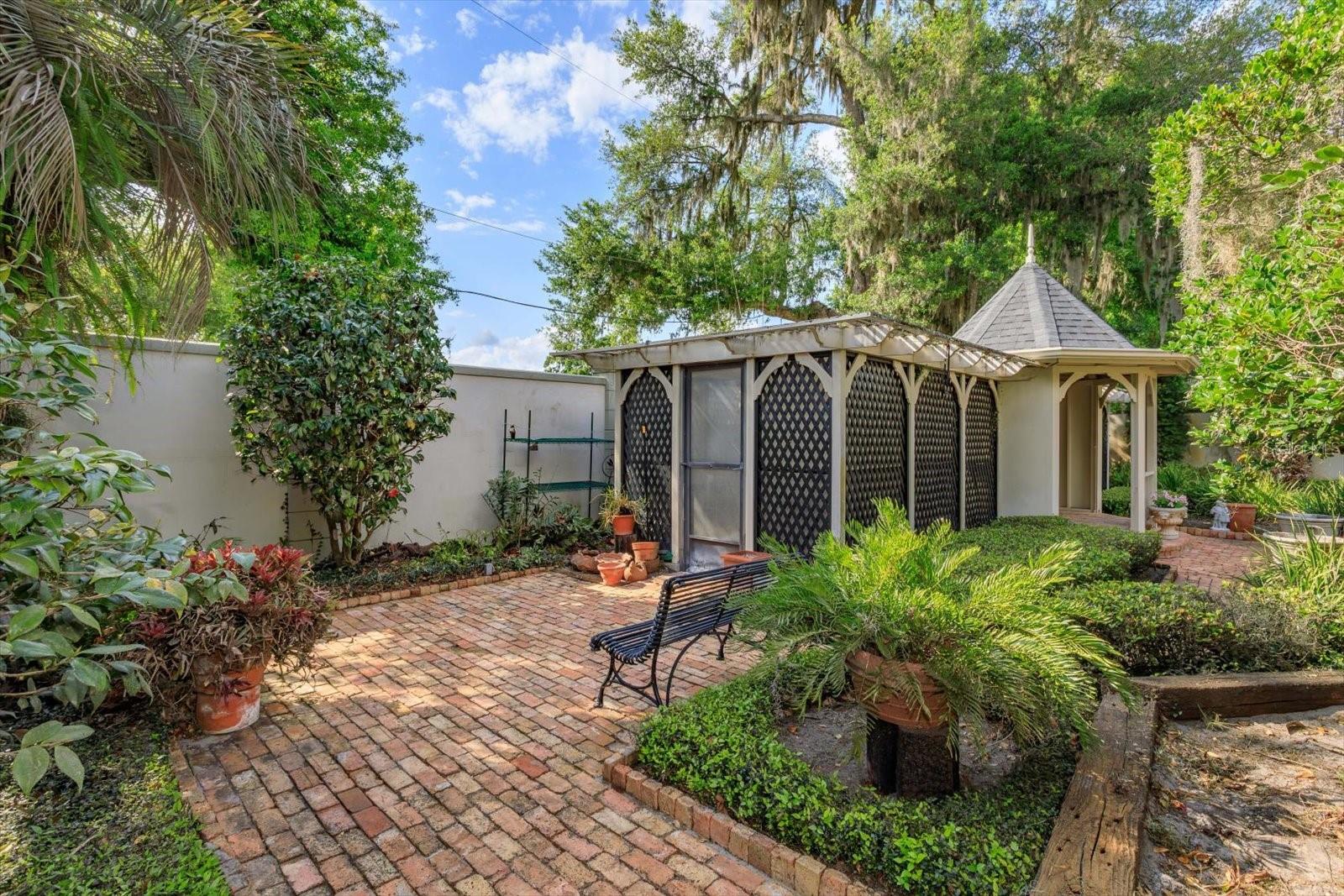 Image 38 of 43 For 3620 Shamrock Court