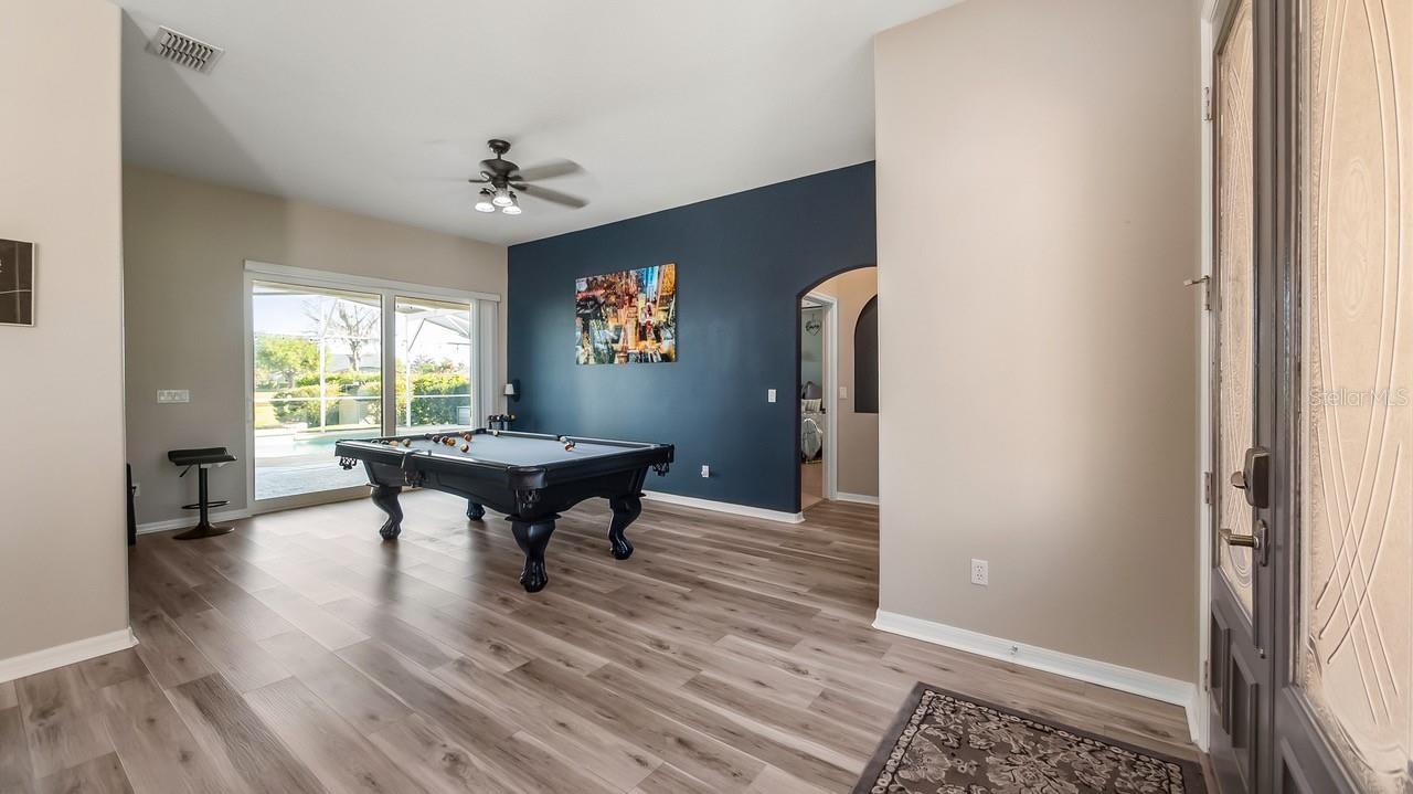 Image 10 of 70 For 7351 Spring Mountain Lane