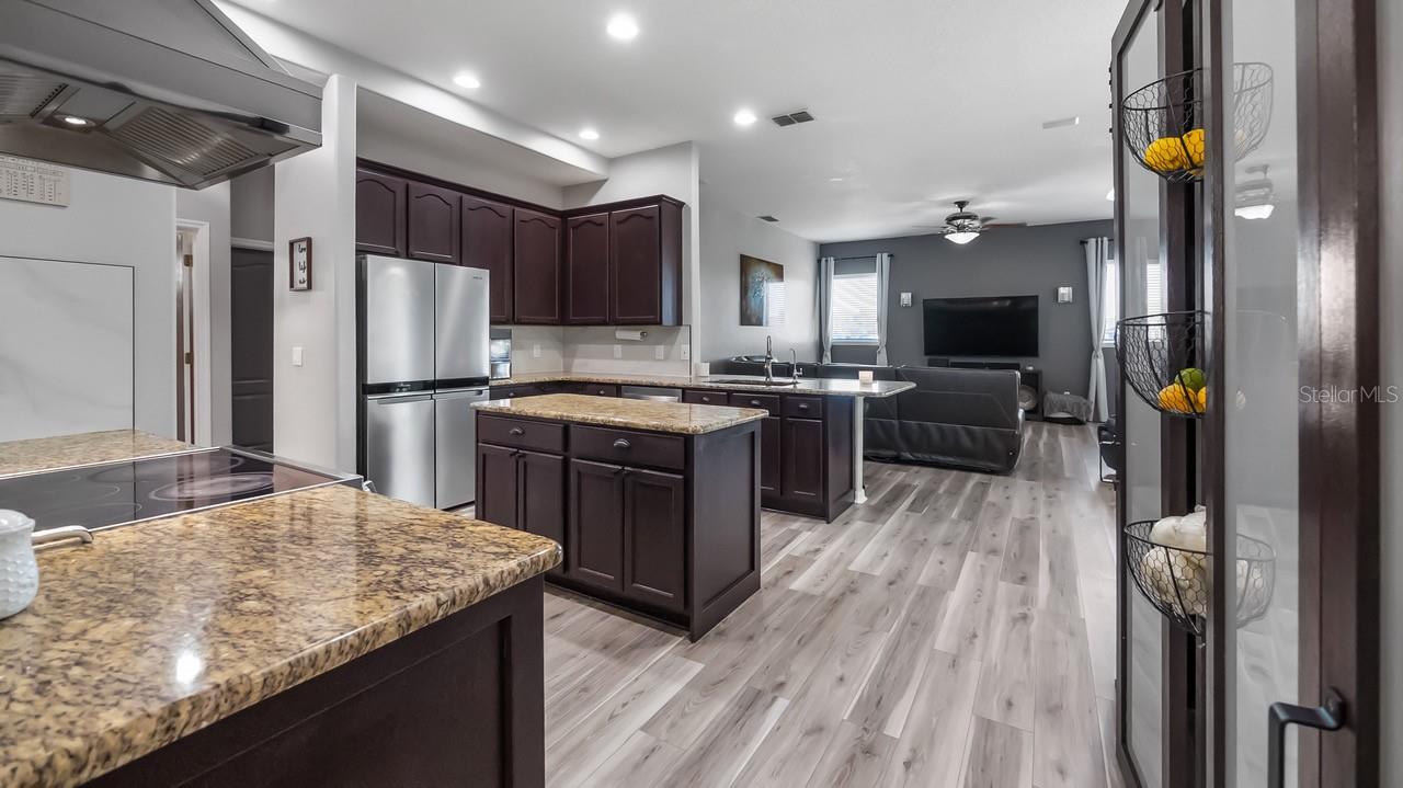 Image 17 of 70 For 7351 Spring Mountain Lane