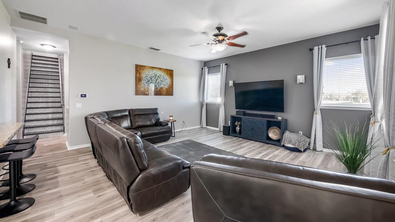 Image 20 of 70 For 7351 Spring Mountain Lane