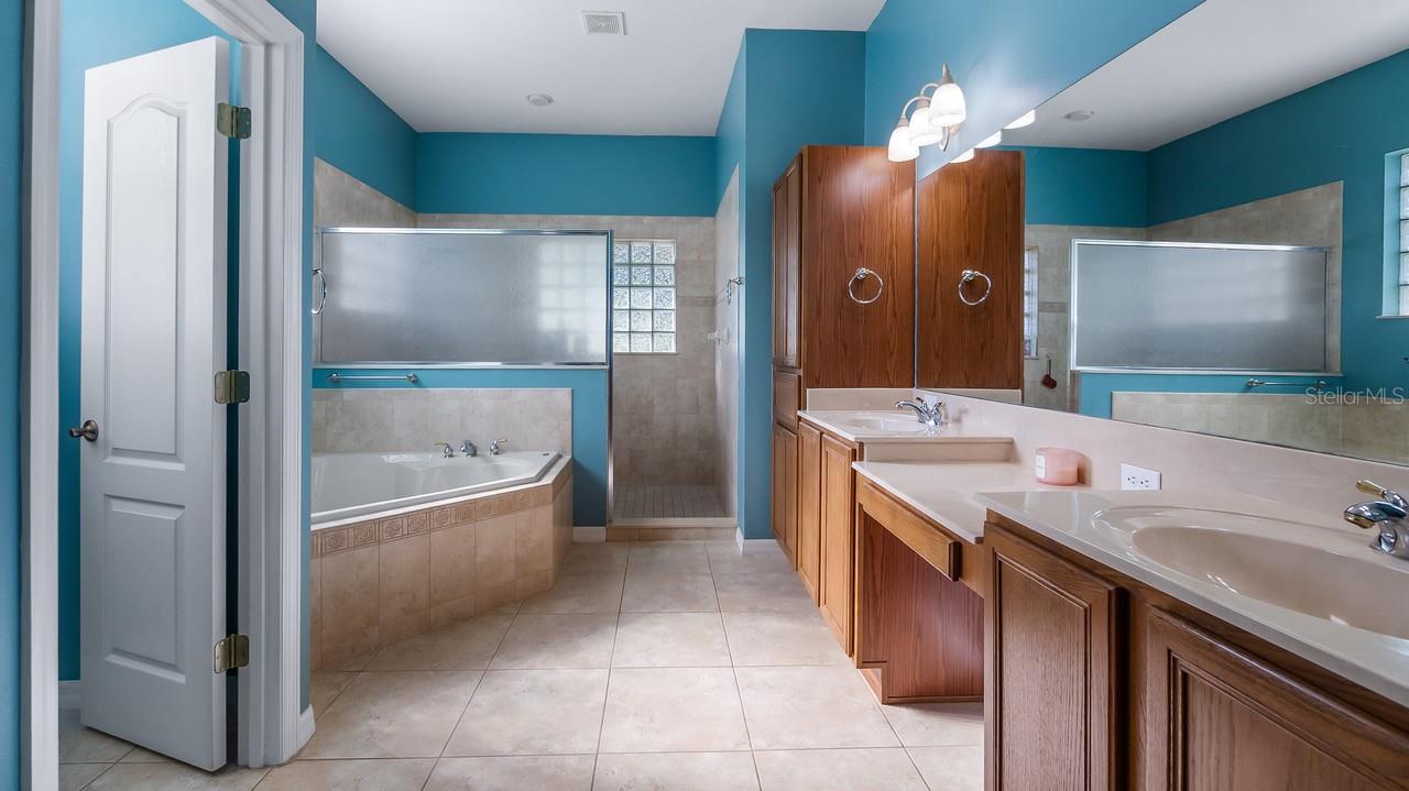 Image 27 of 70 For 7351 Spring Mountain Lane