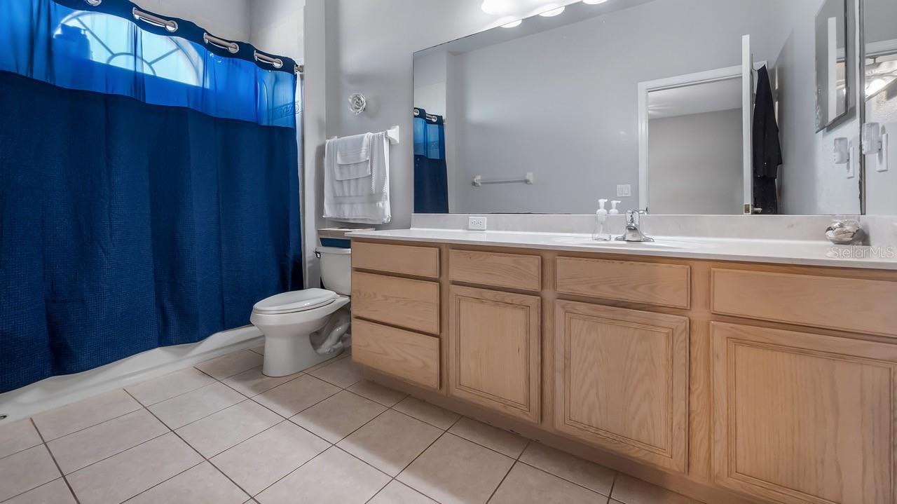 Image 36 of 70 For 7351 Spring Mountain Lane