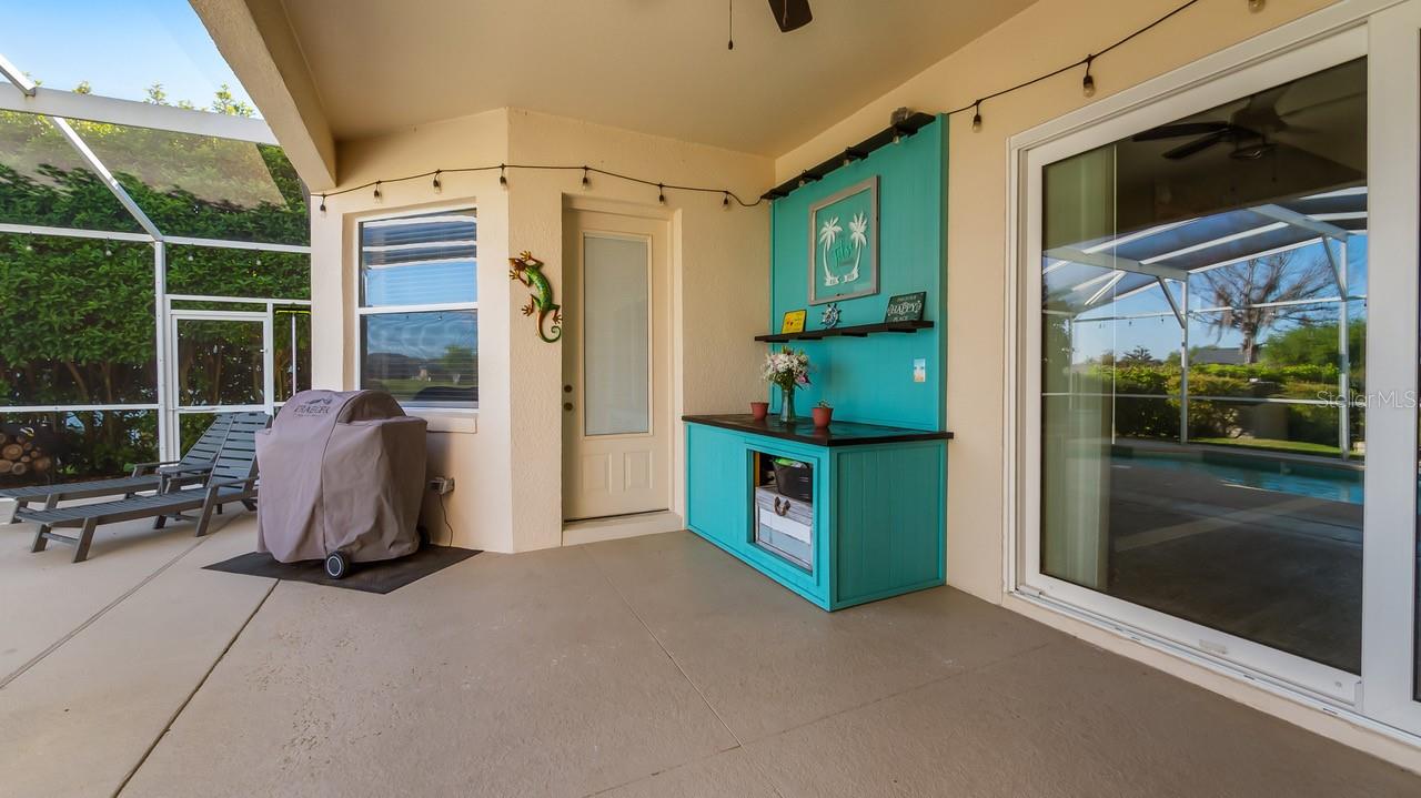 Image 48 of 70 For 7351 Spring Mountain Lane