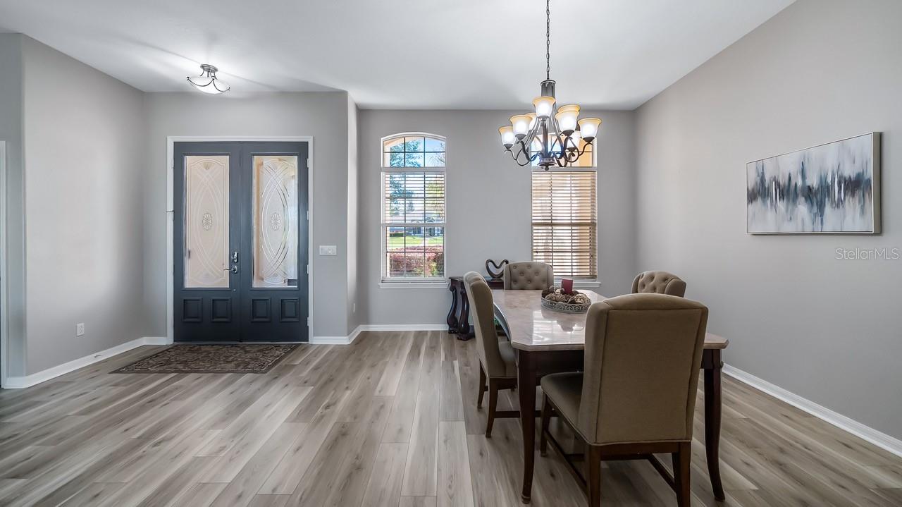 Image 7 of 70 For 7351 Spring Mountain Lane