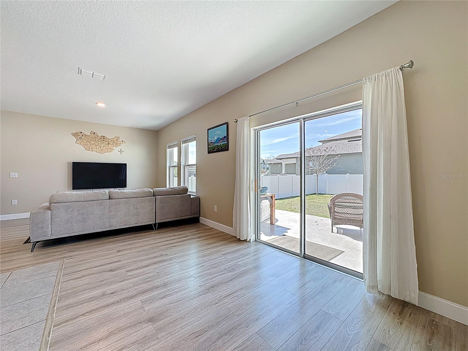 Image 8 of 46 For 2067 Gold Dust Drive