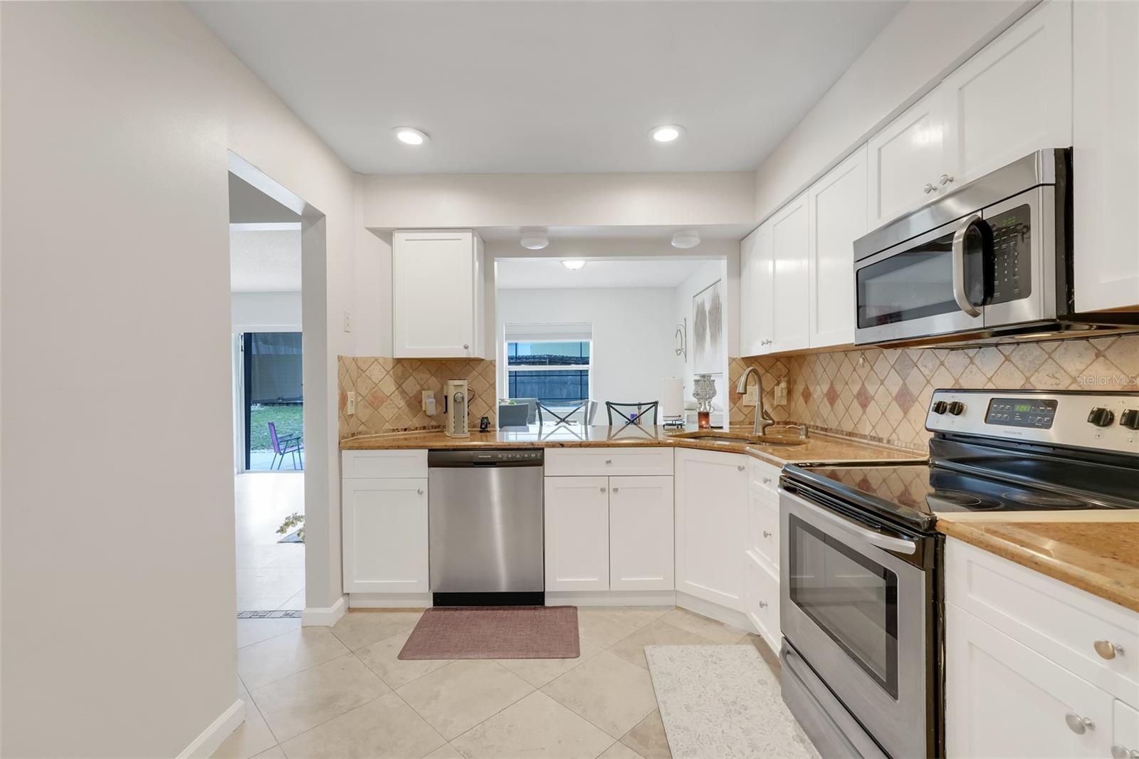 Image 13 of 32 For 7196 Harbor Heights Circle