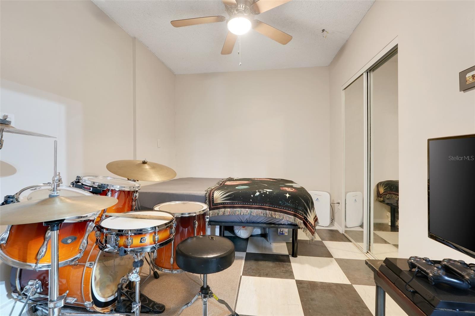 Image 28 of 32 For 7196 Harbor Heights Circle