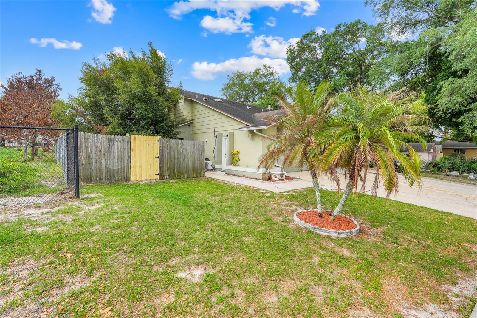 Image 4 of 32 For 7196 Harbor Heights Circle