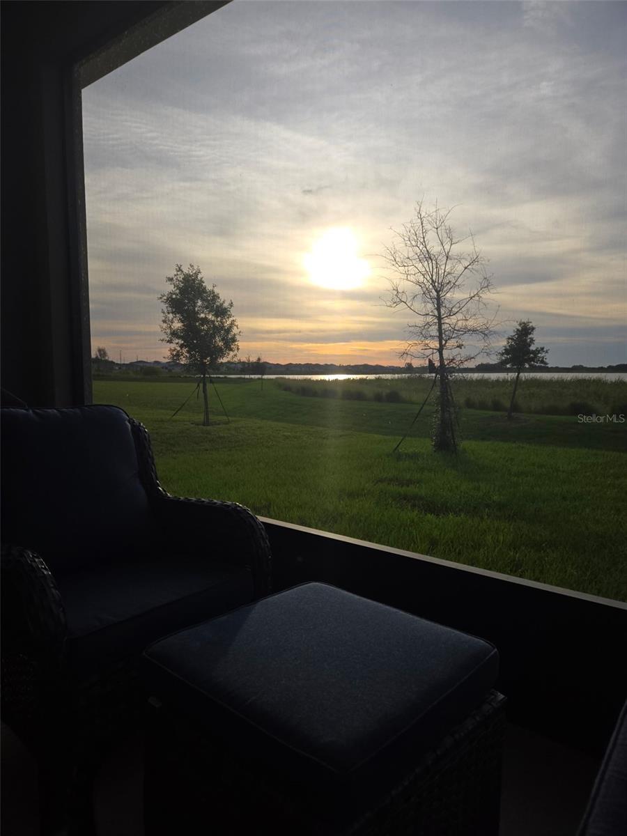 Image 3 of 39 For 872 Griffon Avenue