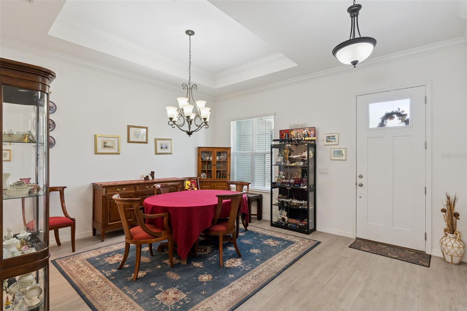 Image 11 of 59 For 16816 Lakemont Avenue