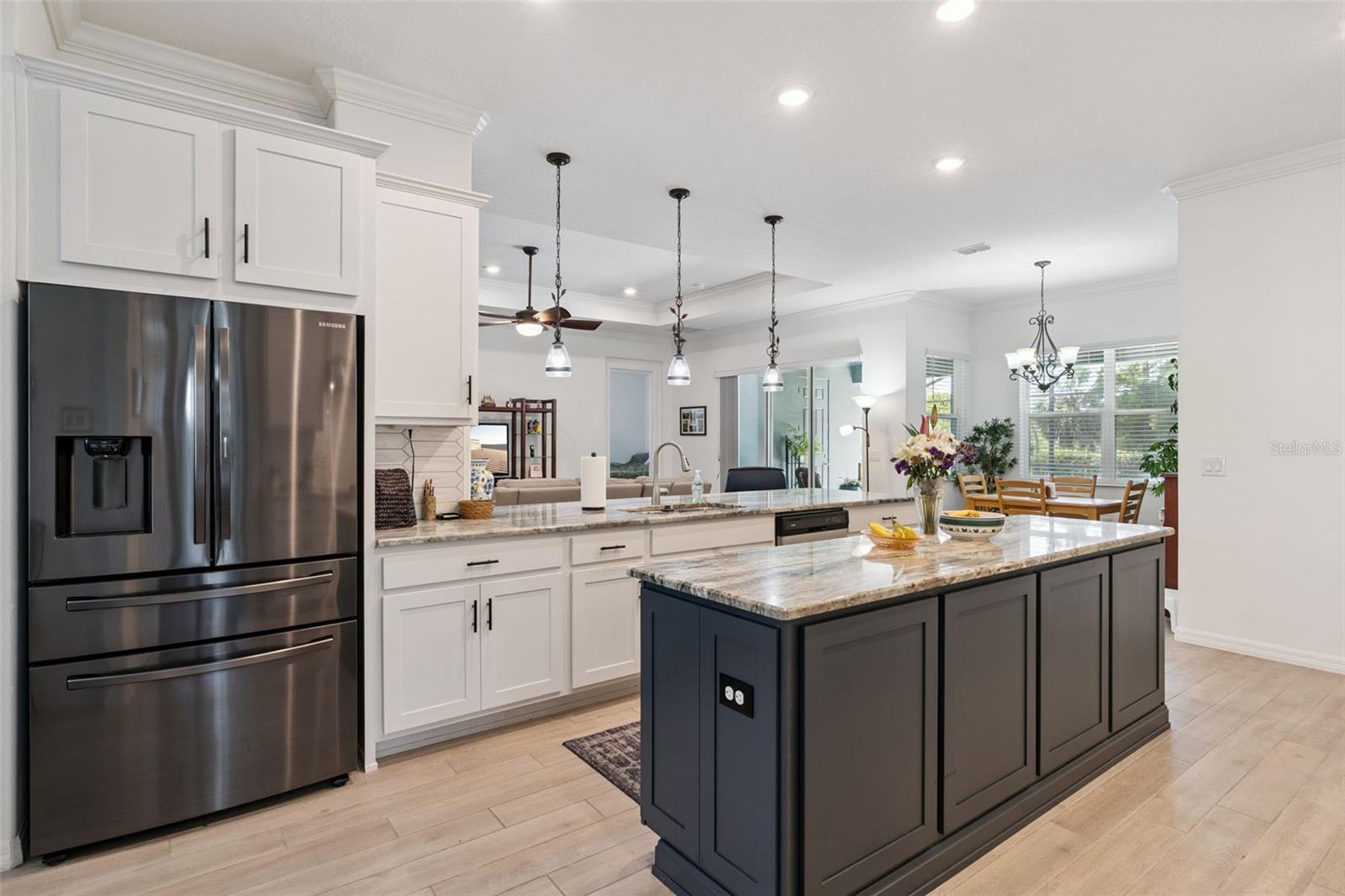 Image 15 of 59 For 16816 Lakemont Avenue