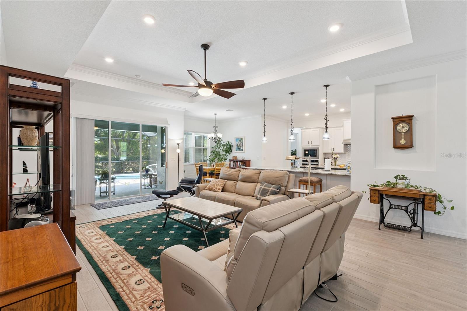 Image 21 of 59 For 16816 Lakemont Avenue