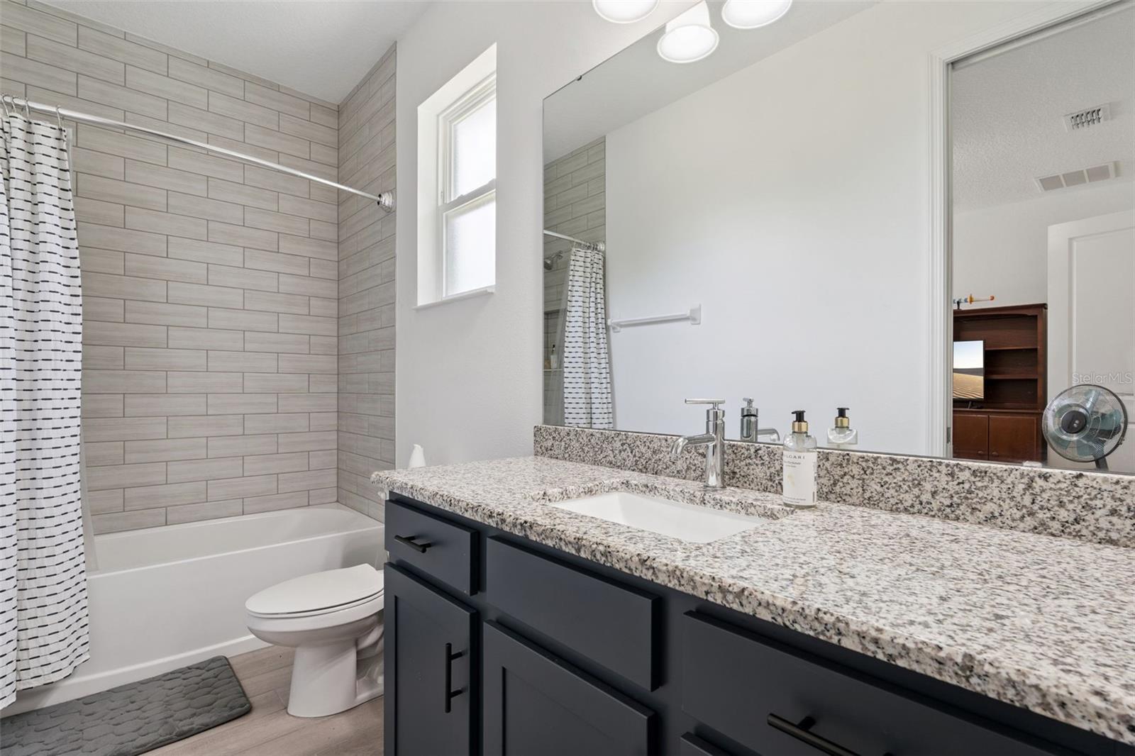 Image 31 of 59 For 16816 Lakemont Avenue