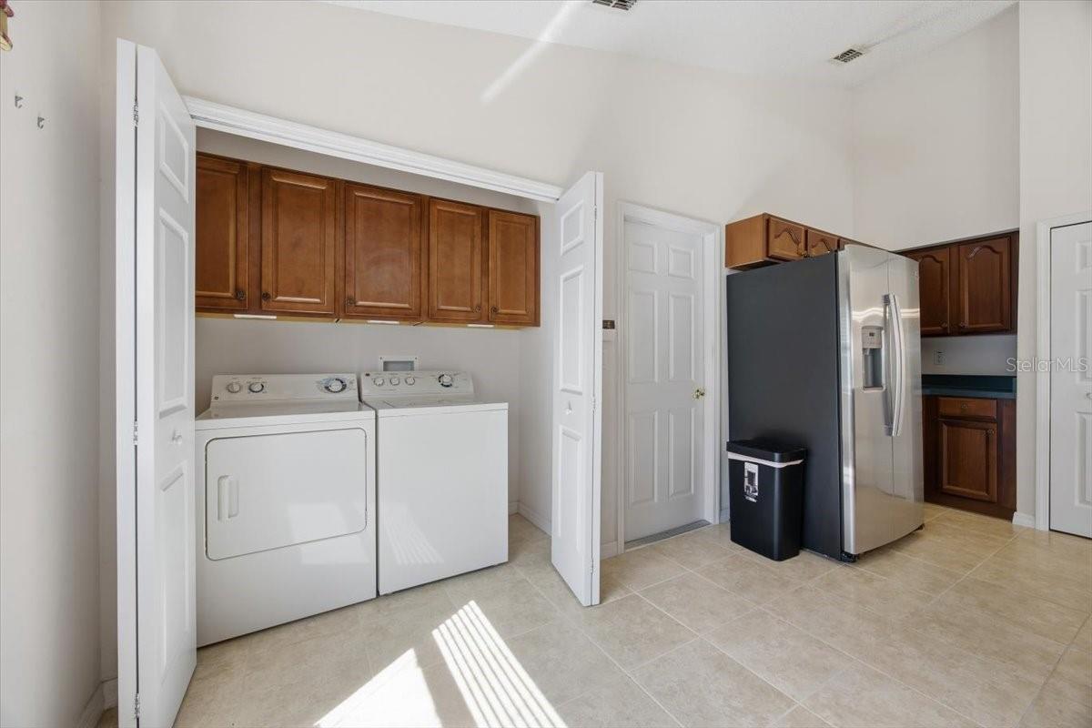 Image 17 of 37 For 3645 Rollingbrook Street