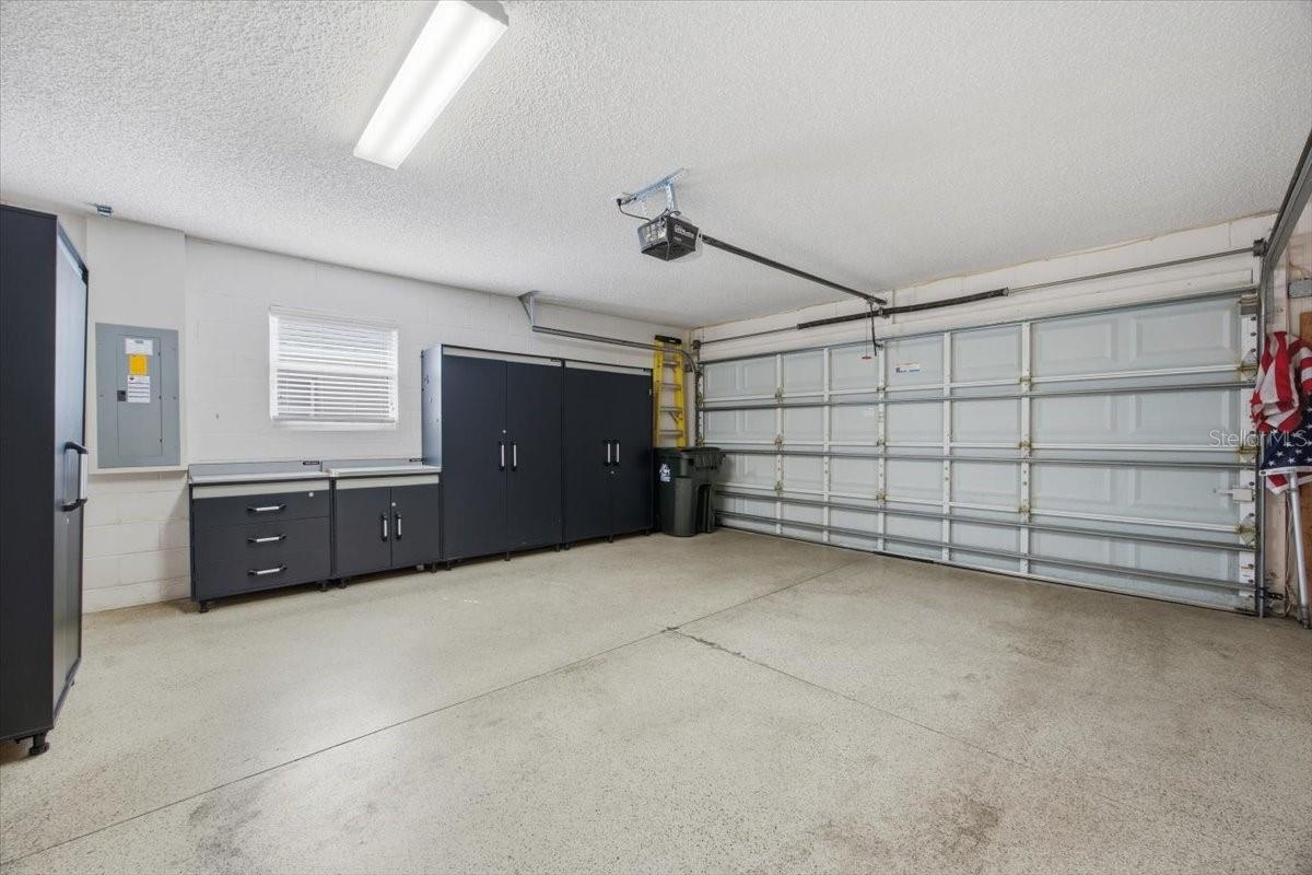 Image 18 of 37 For 3645 Rollingbrook Street