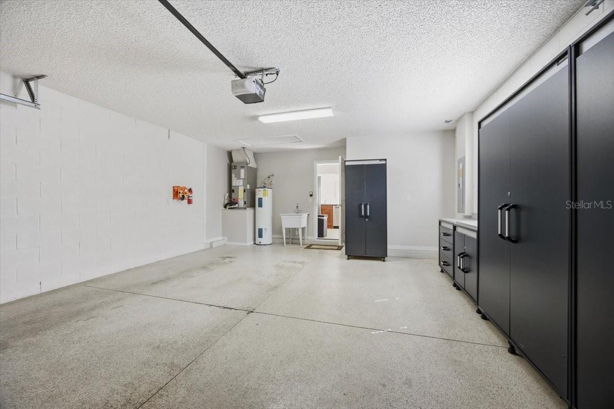 Image 19 of 37 For 3645 Rollingbrook Street