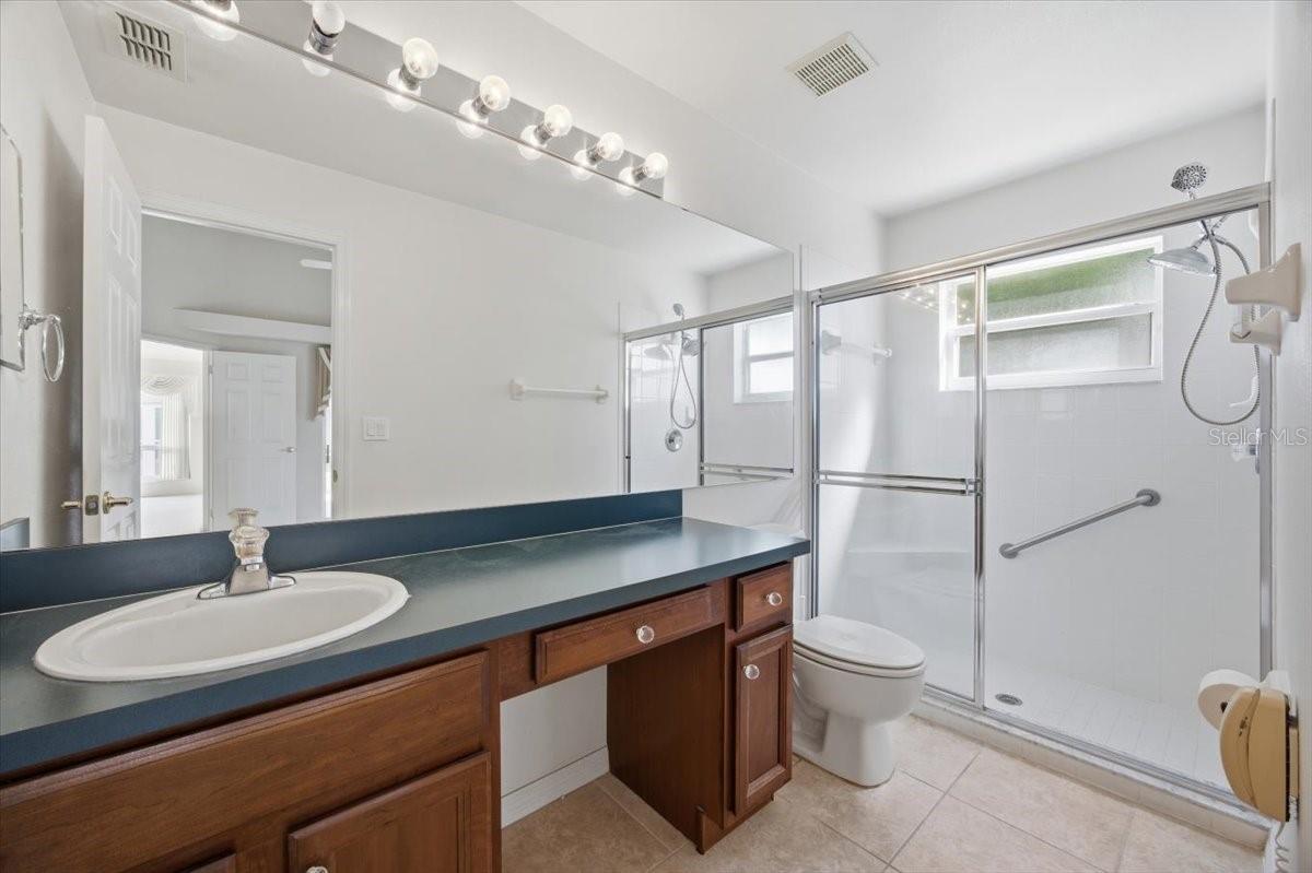 Image 22 of 37 For 3645 Rollingbrook Street