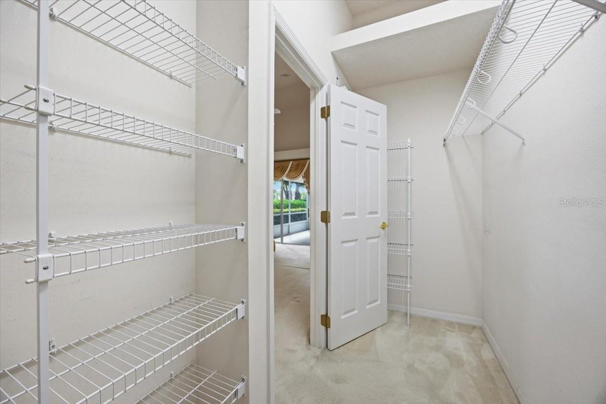 Image 23 of 37 For 3645 Rollingbrook Street