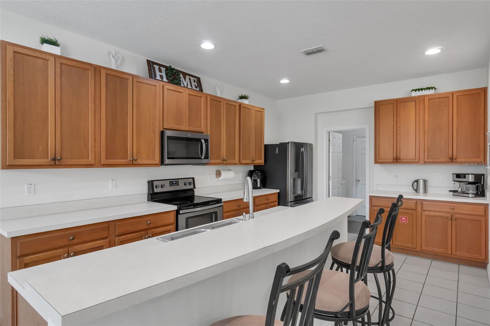 Image 10 of 47 For 711 Kettering Road