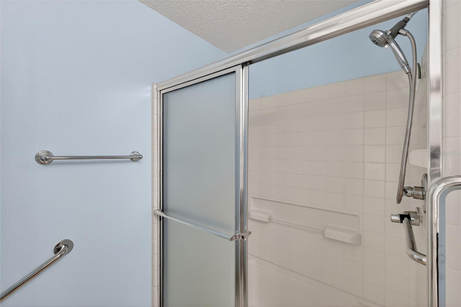 Image 23 of 33 For 2376 Branchville Terrace