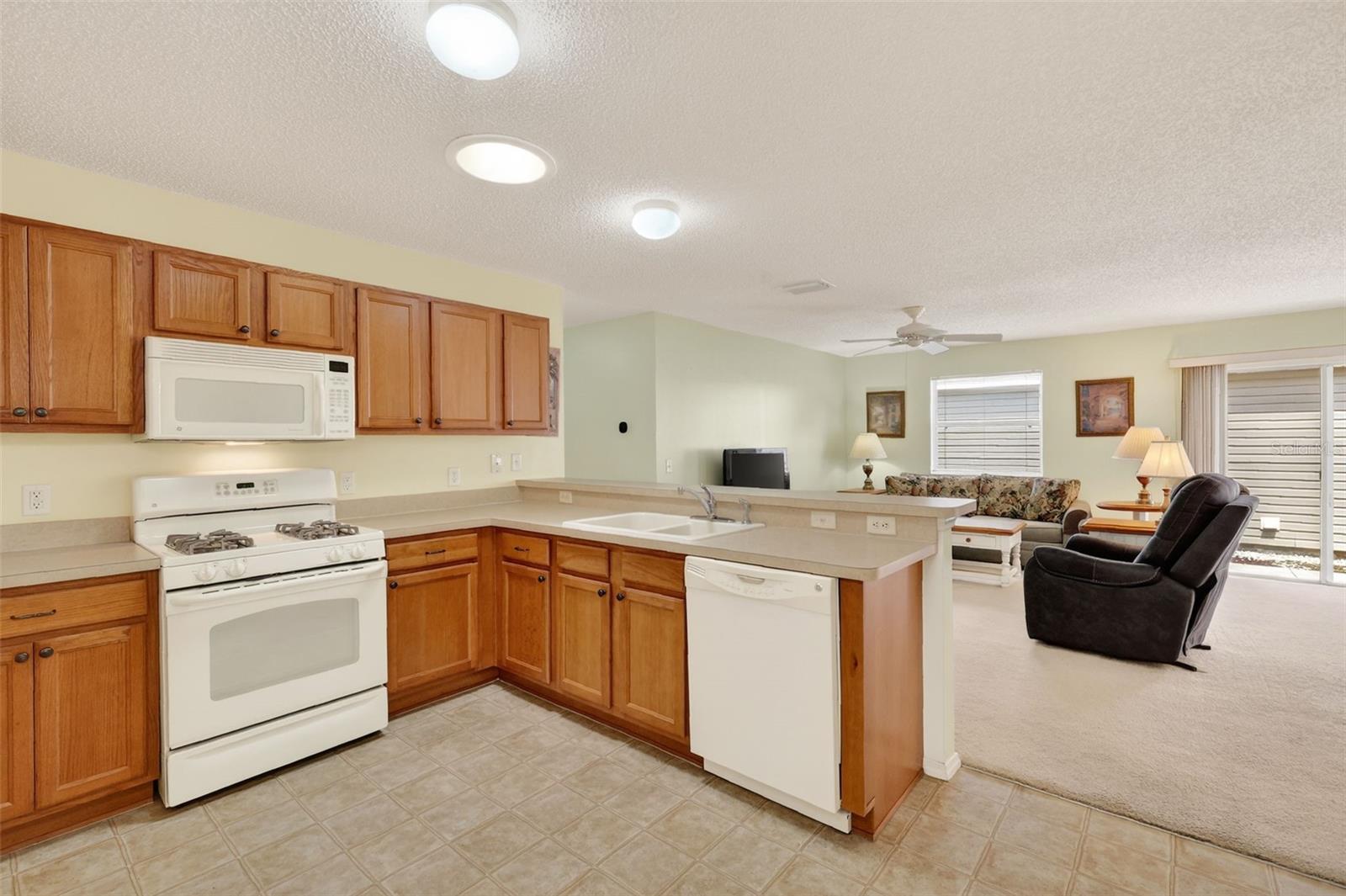 Image 7 of 33 For 2376 Branchville Terrace