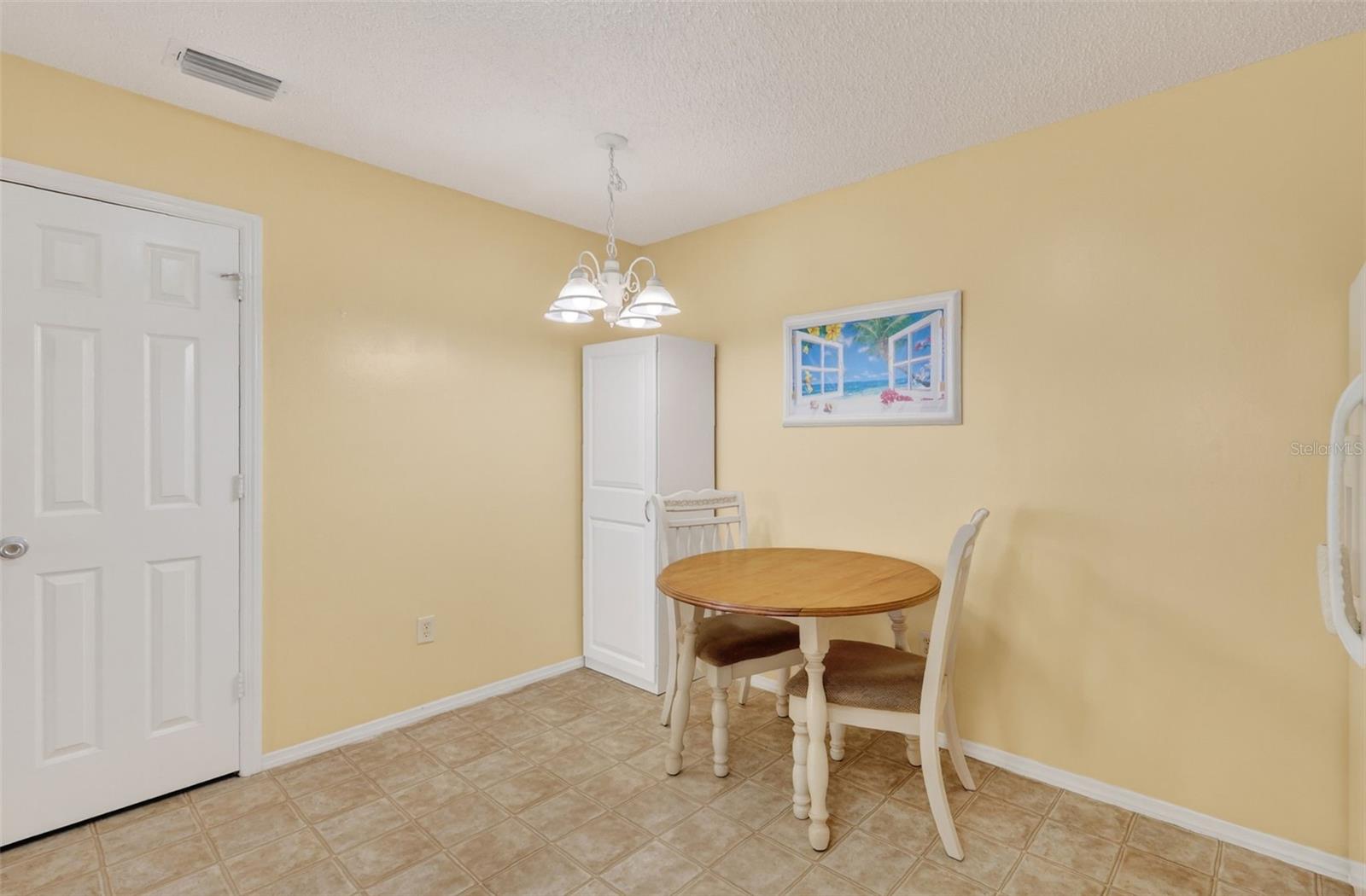 Image 9 of 33 For 2376 Branchville Terrace