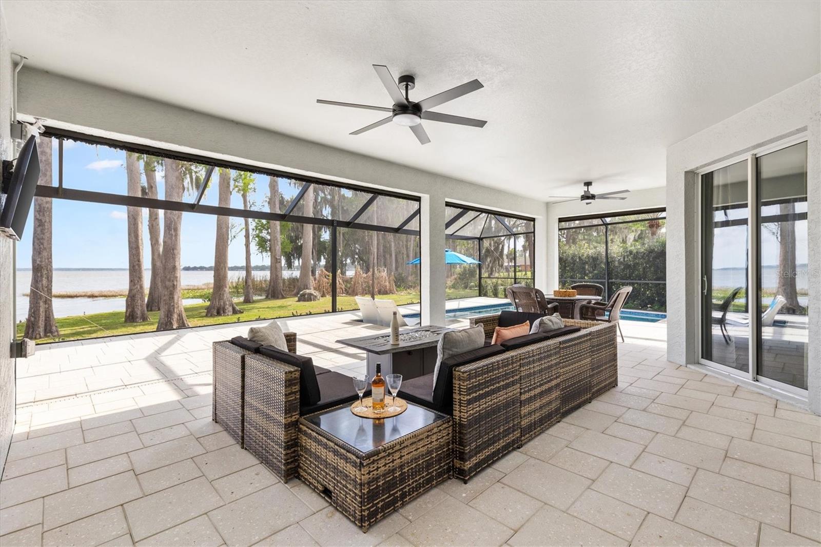 Image 24 of 39 For 12114 Eagle Point Court